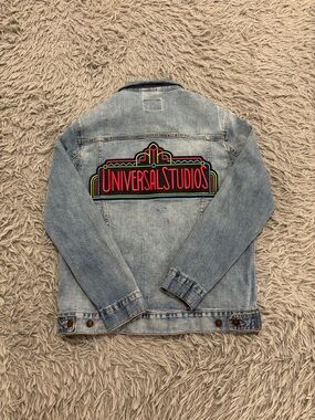 Universal Studios Denim Jacket 30th Anniversary Neon Retro Patch Logo Blue Med
